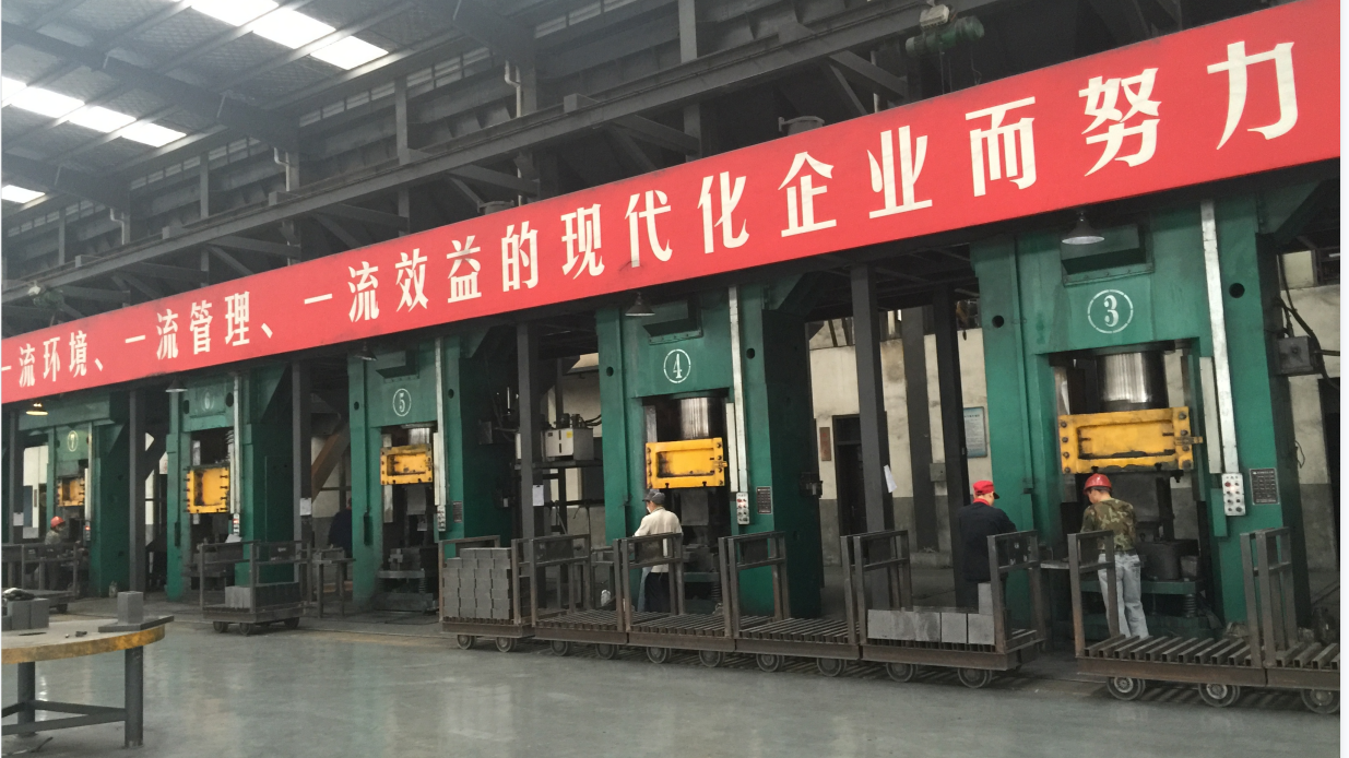 耐火磚自動(dòng)化生產(chǎn)線(xiàn) 耐火磚自動(dòng)化生產(chǎn)線(xiàn)